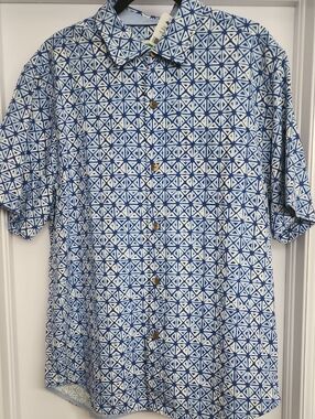 Tommy Bahama Silk Blue and White Geometric Short-Sleeve Button-Down - New